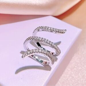 NEW Elegant Silver & Diamond Adjustable Ring